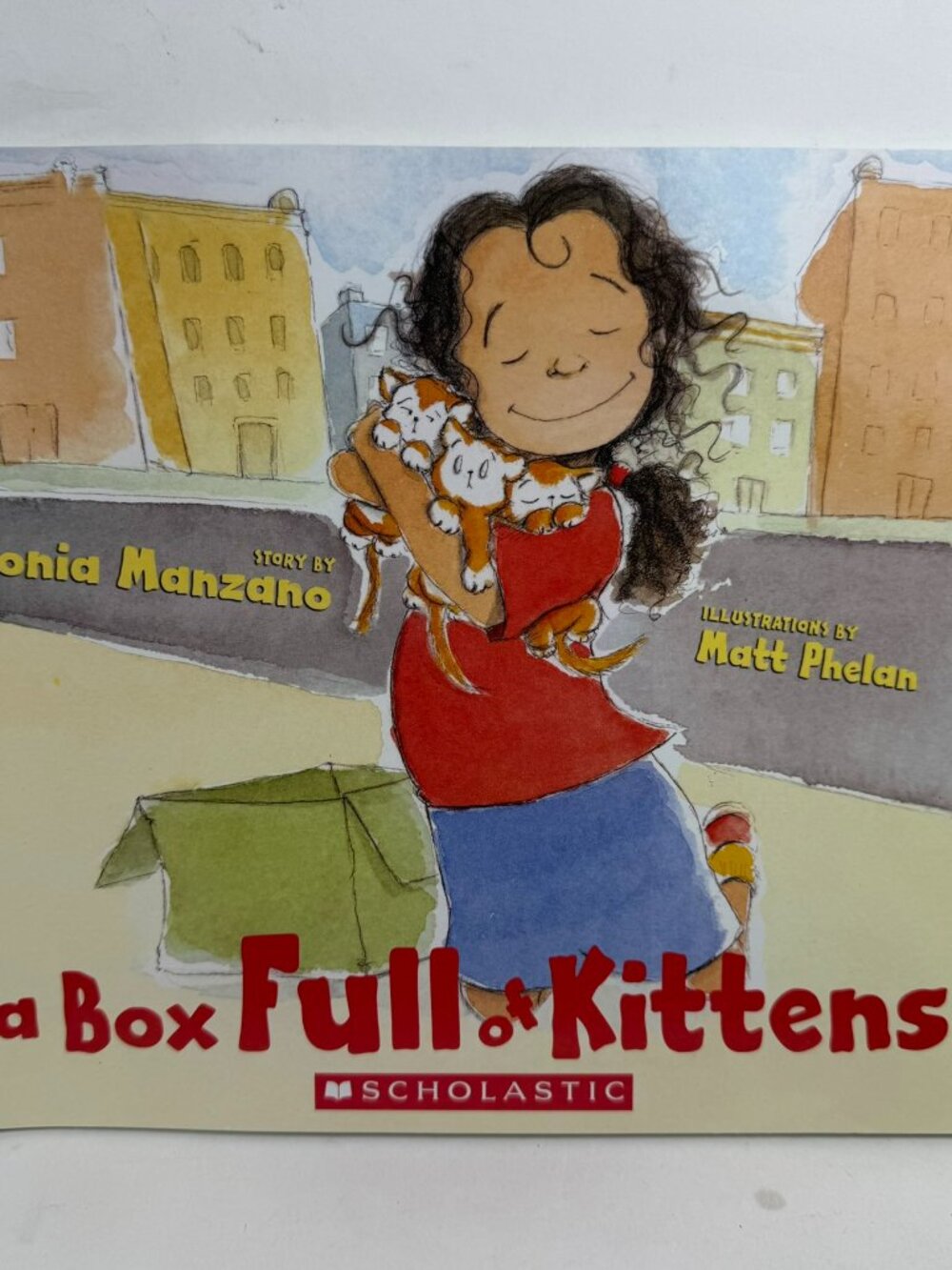A Box Full of Kittens Sonia Manzano Scholastic Book ISBN 9780545858175